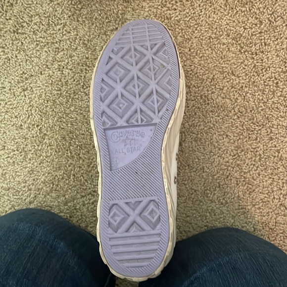 Converse Chuck Taylor platform sneakers off white with lavender soles. Women 8.5 - Picture 3 of 4